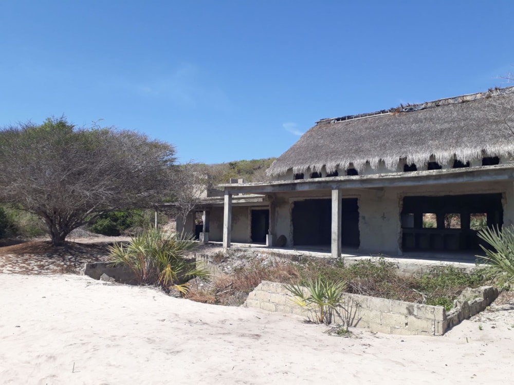 Beachfront villa for sale in Vilanculos, Mozambique - 3MQ1552611