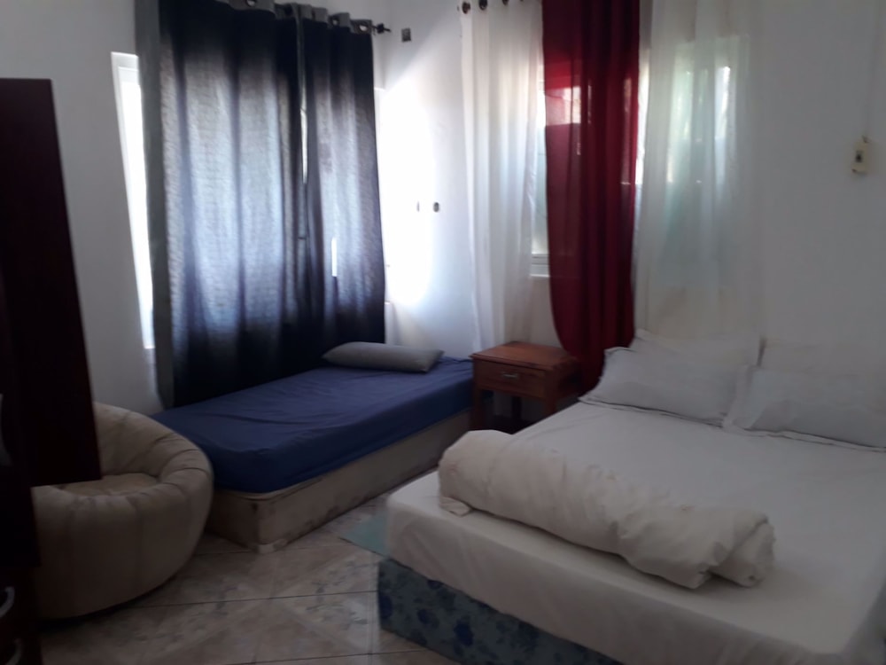 Beachfront villa for sale in Praia do Tofo, Mozambique - 3MQ1553603