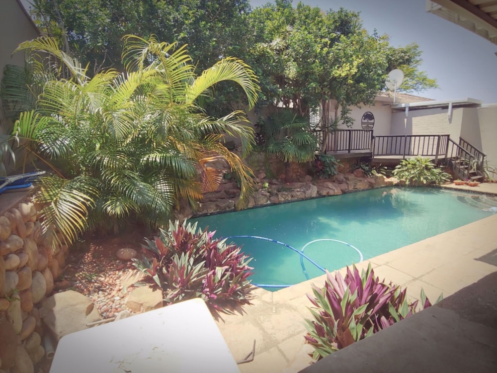 Double-storey house for sale in Glenashley - 1ND1639088 Double-storey house for sale in Glenashley - 1ND1639088