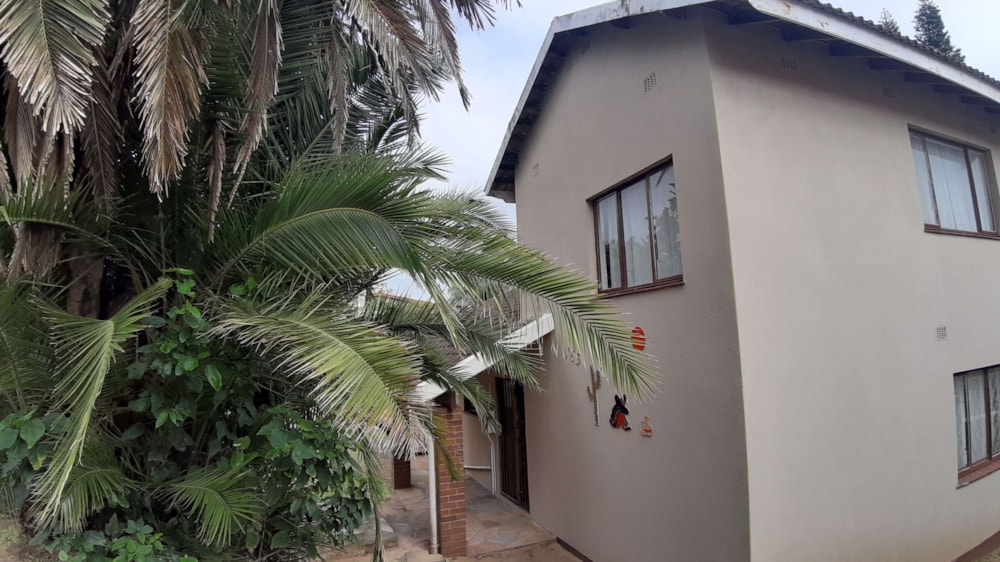 Double-storey house for sale in Hibberdene - 1PX1552067