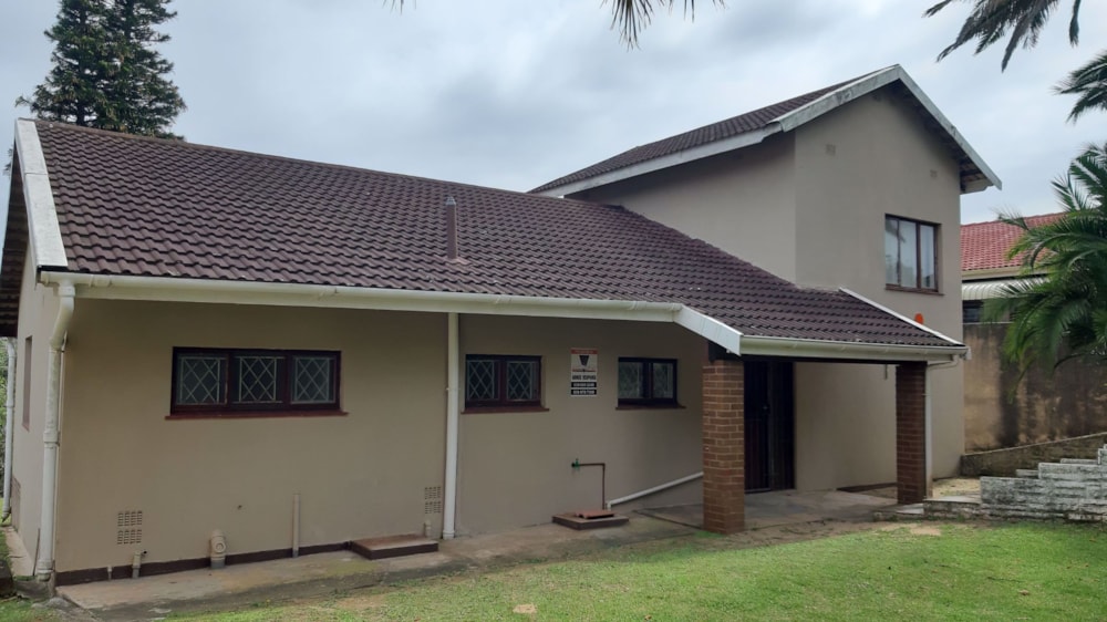 Double-storey house for sale in Hibberdene - 1PX1552067