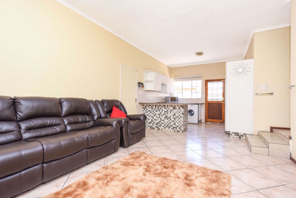 Townhouse sold in North Riding - FW1686041 Townhouse sold in North Riding - FW1686041