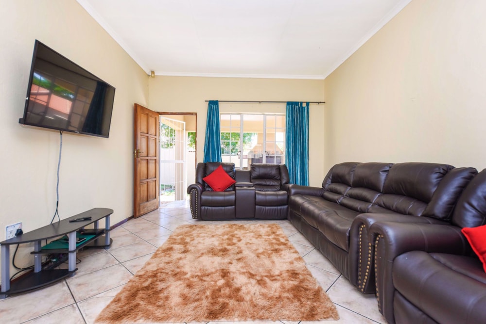 Townhouse sold in North Riding - FW1686041 Townhouse sold in North Riding - FW1686041