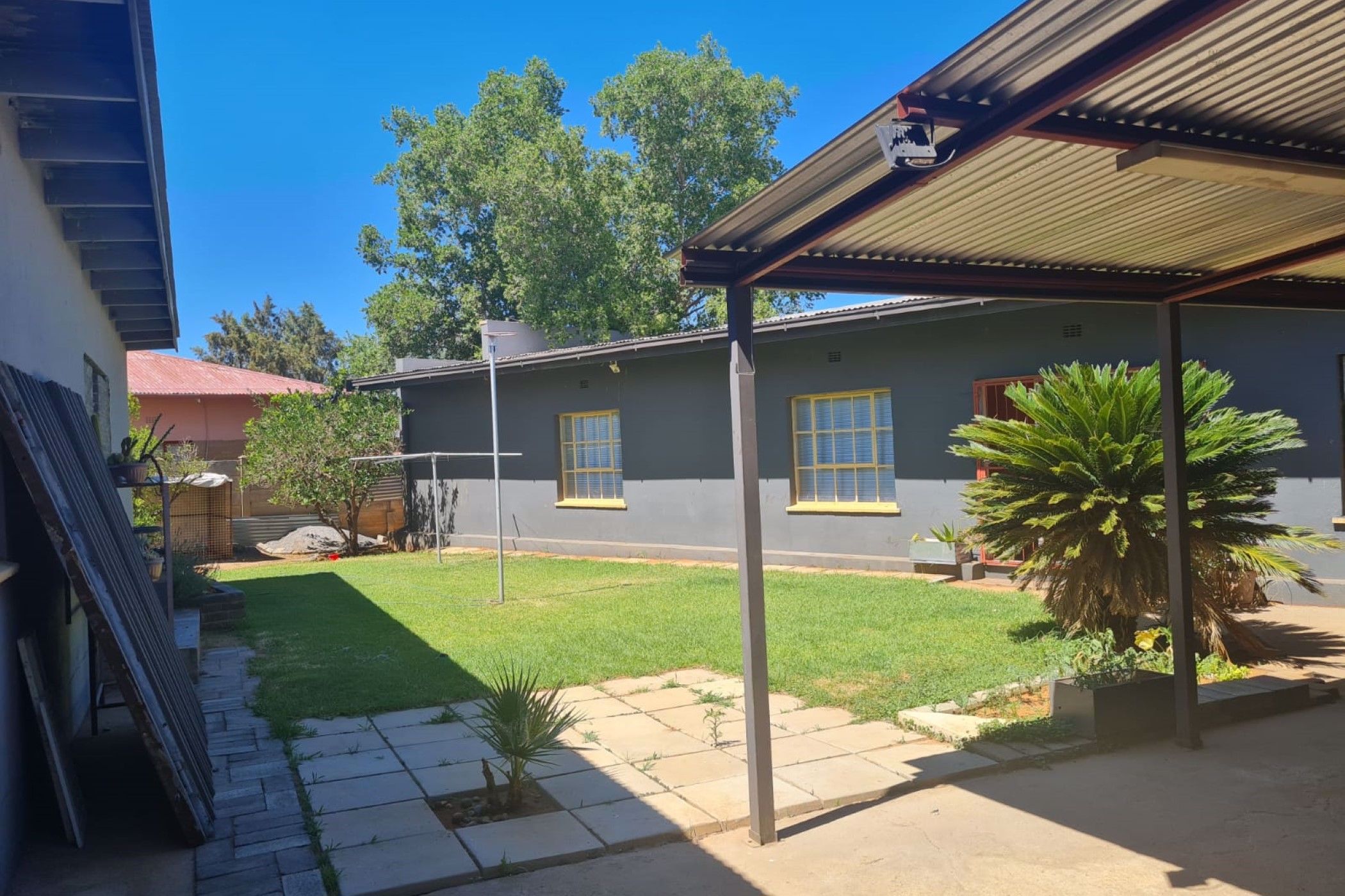 House for sale in Barkly West - 1KJ1575645