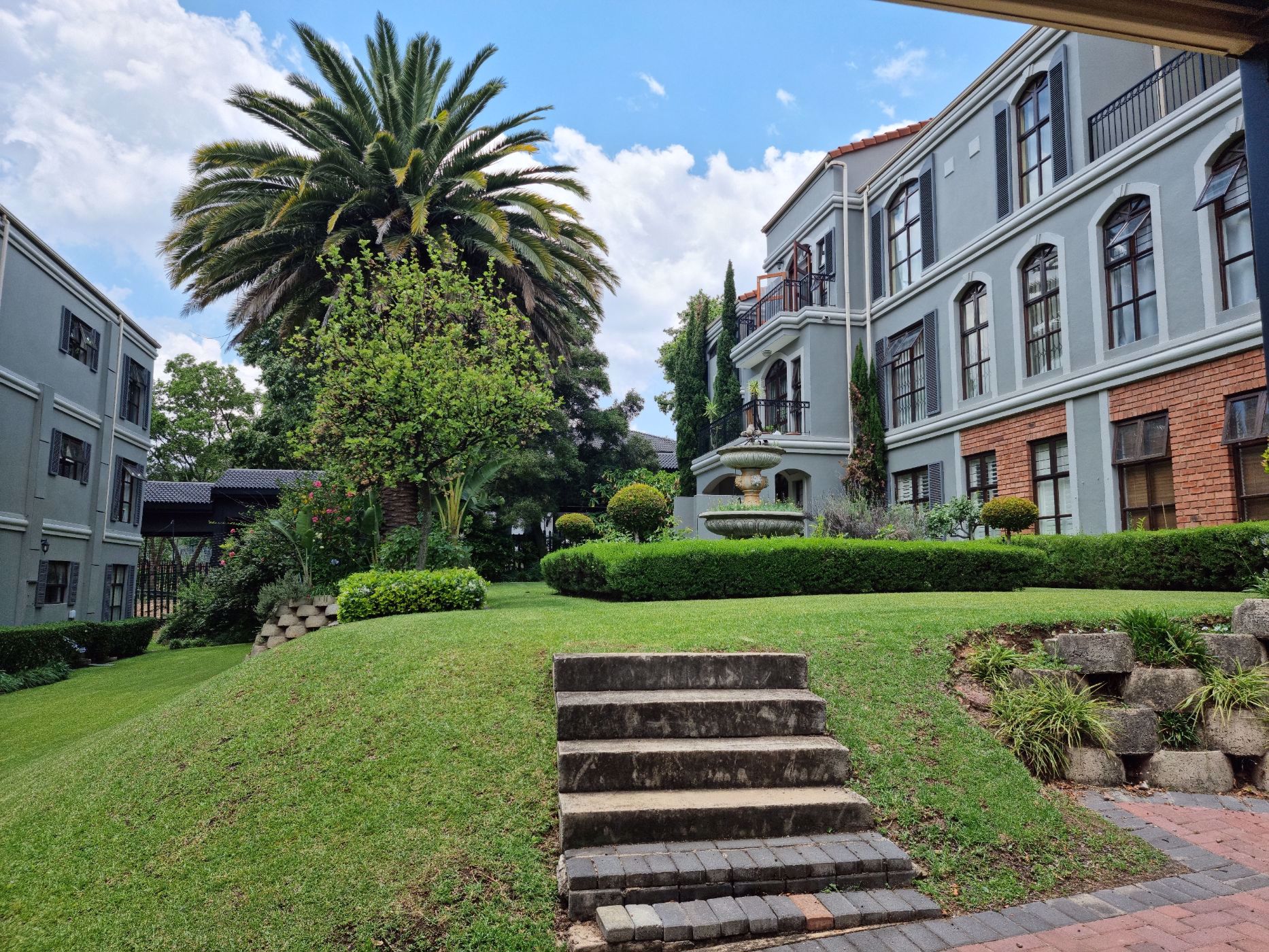 Apartment to rent in Craighall - JBL1754446