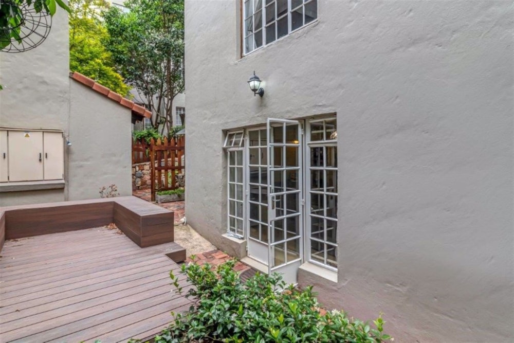 Apartment for sale in Oaklands, Johannesburg - HP1676396 Apartment for sale in Oaklands, Johannesburg - HP1676396