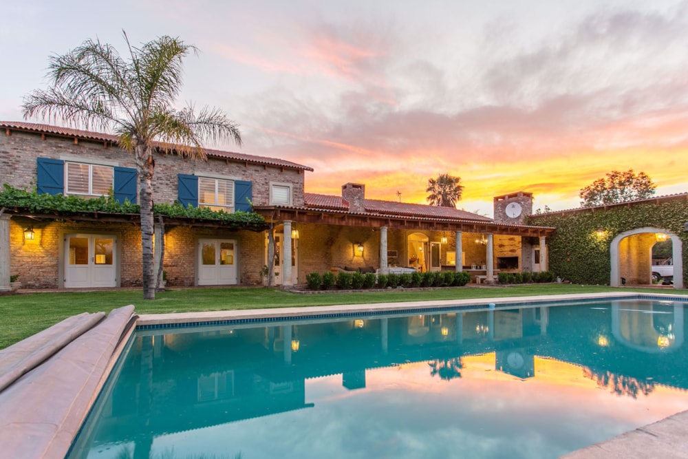 Double-storey house for sale in Wesbank, Oudtshoorn - 1OU1646129 Double-storey house for sale in Wesbank, Oudtshoorn - 1OU1646129