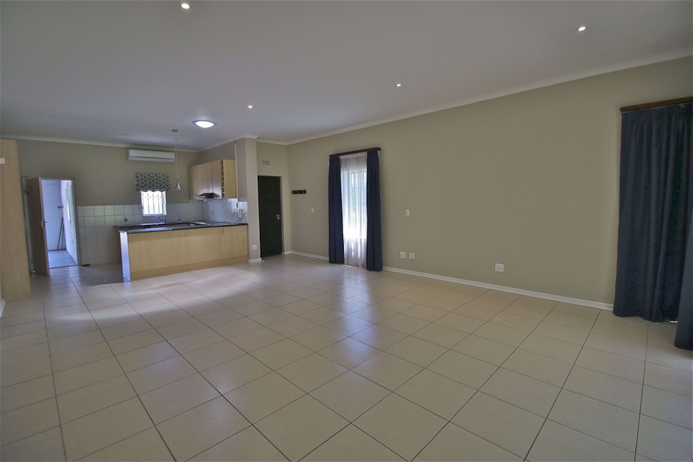 House to rent in Plattekloof - 1PLA1741656