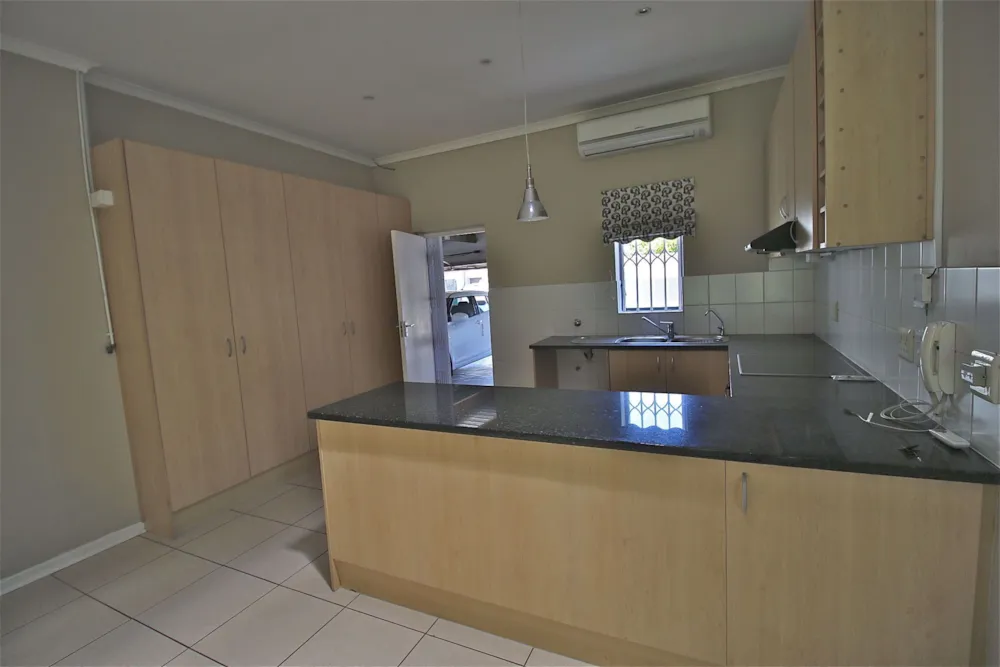 House let in Plattekloof - 1PLA1741656 House let in Plattekloof - 1PLA1741656