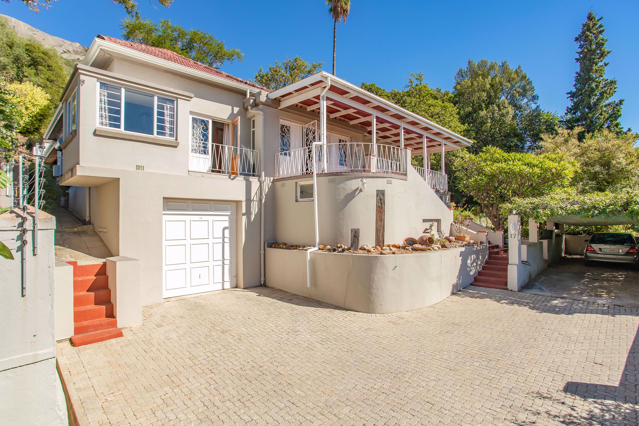 House to rent in Paarl Central - TKL1749257