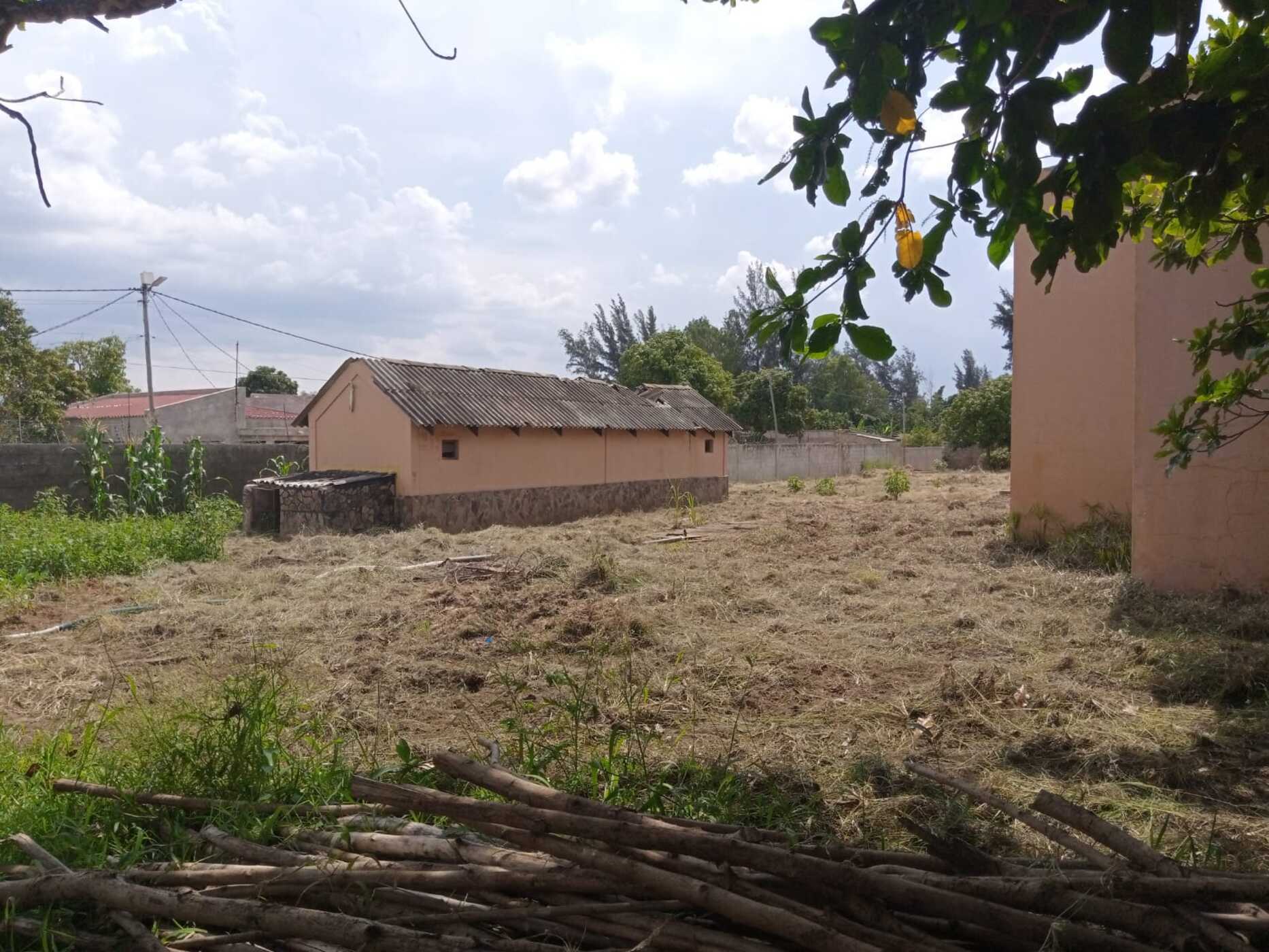 Commercial vacant land for investment in Matola, Mozambique - 3MQ1555891