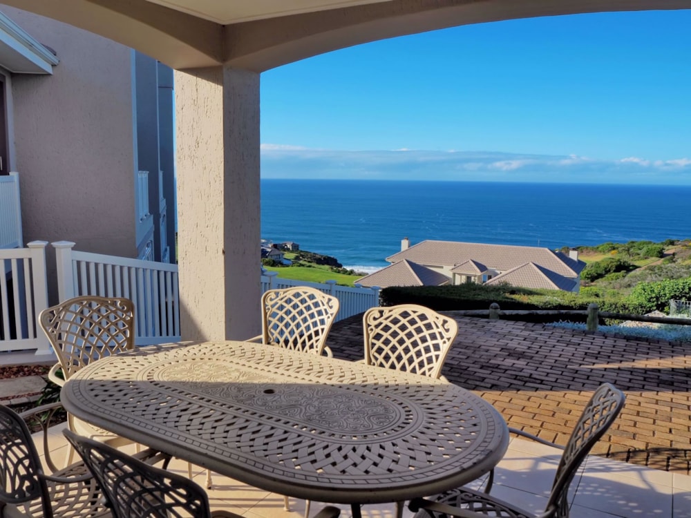 Apartment for sale in Pinnacle Point Golf Estate - 1MB1652693