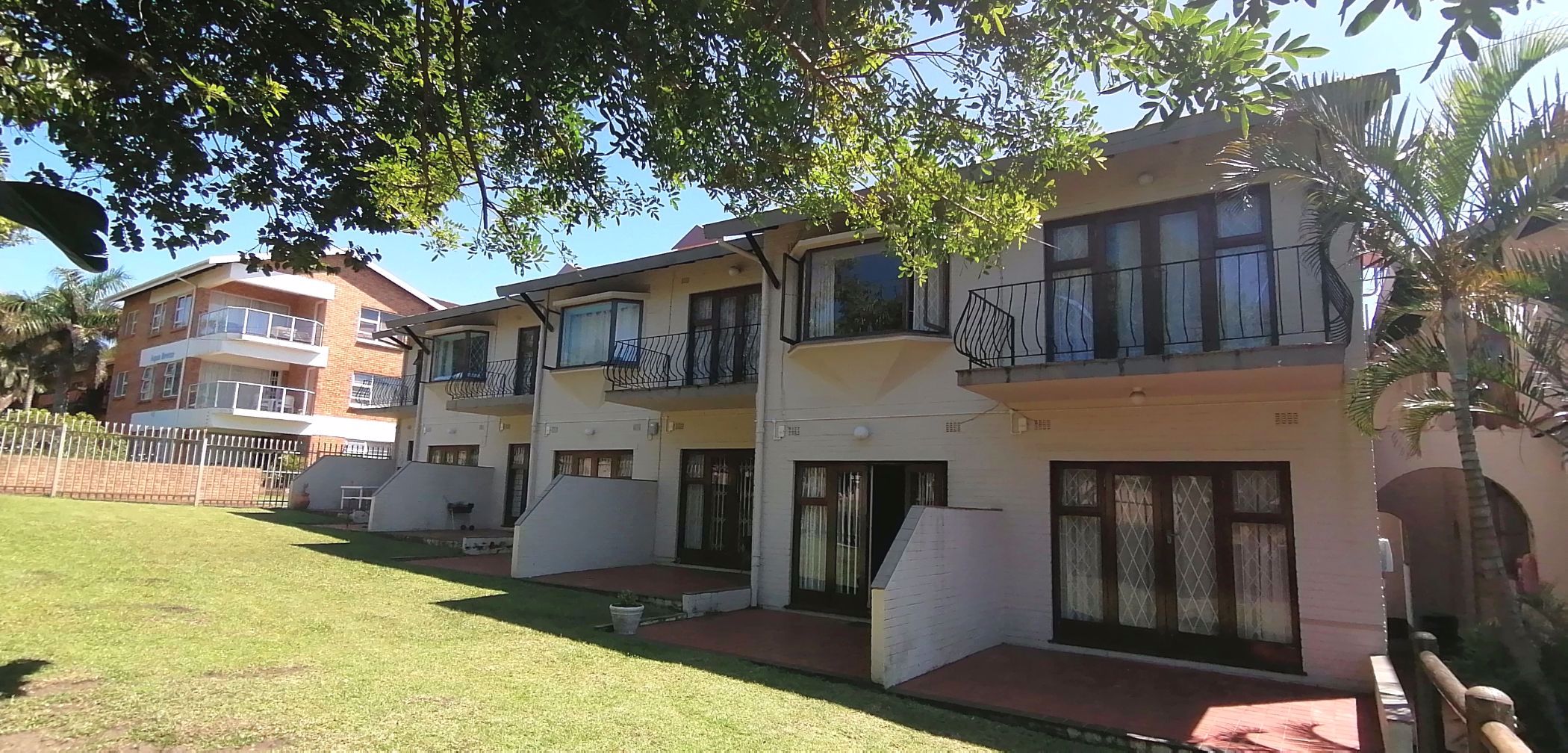 Double-storey apartment to rent in St Michaels on Sea - 1PSH1712425