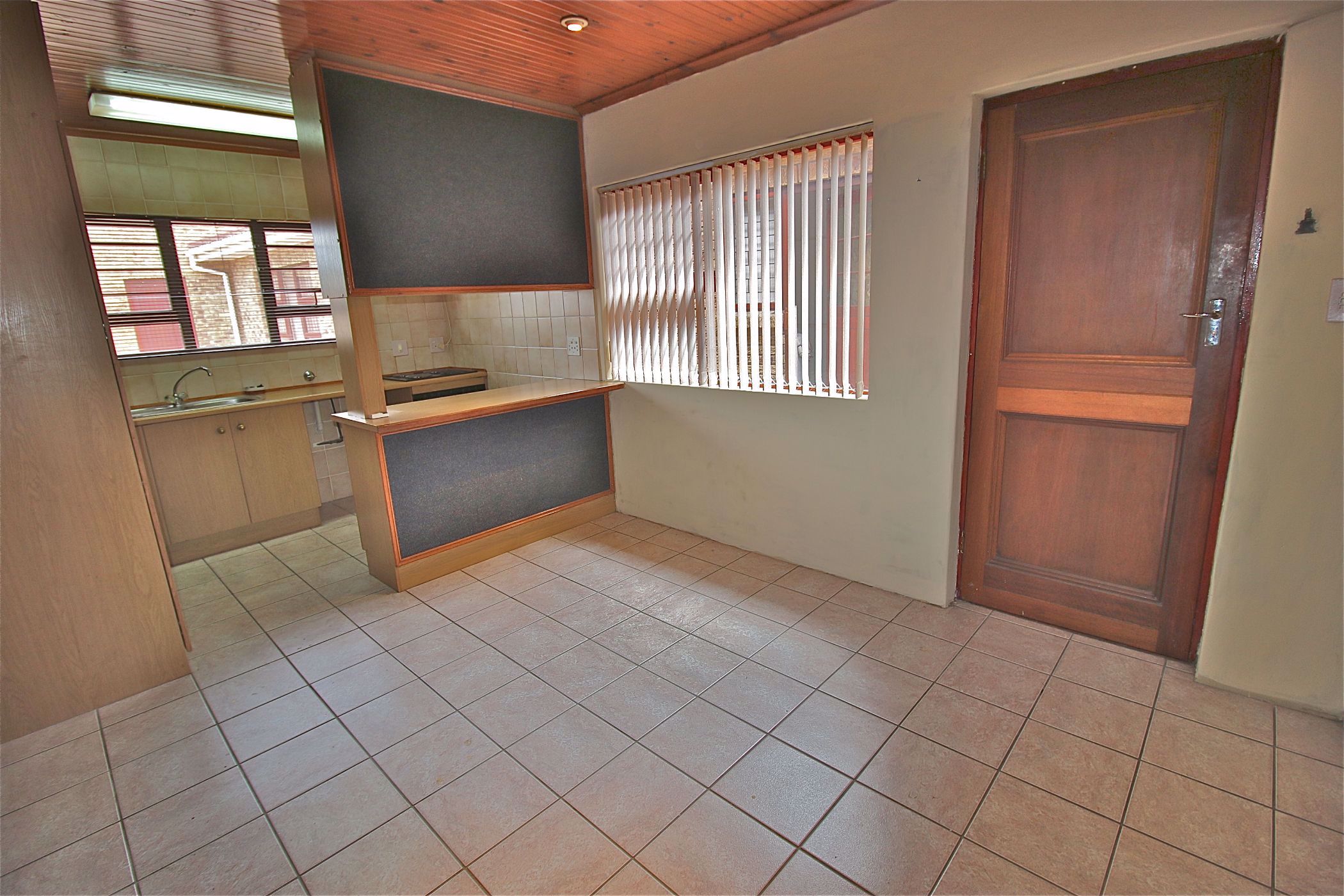 Apartment let in Welgelegen, Parow - 1PLA1644654