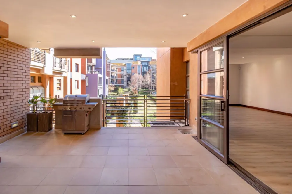 Apartment sold in Melrose Arch - HP1734291 Apartment sold in Melrose Arch - HP1734291