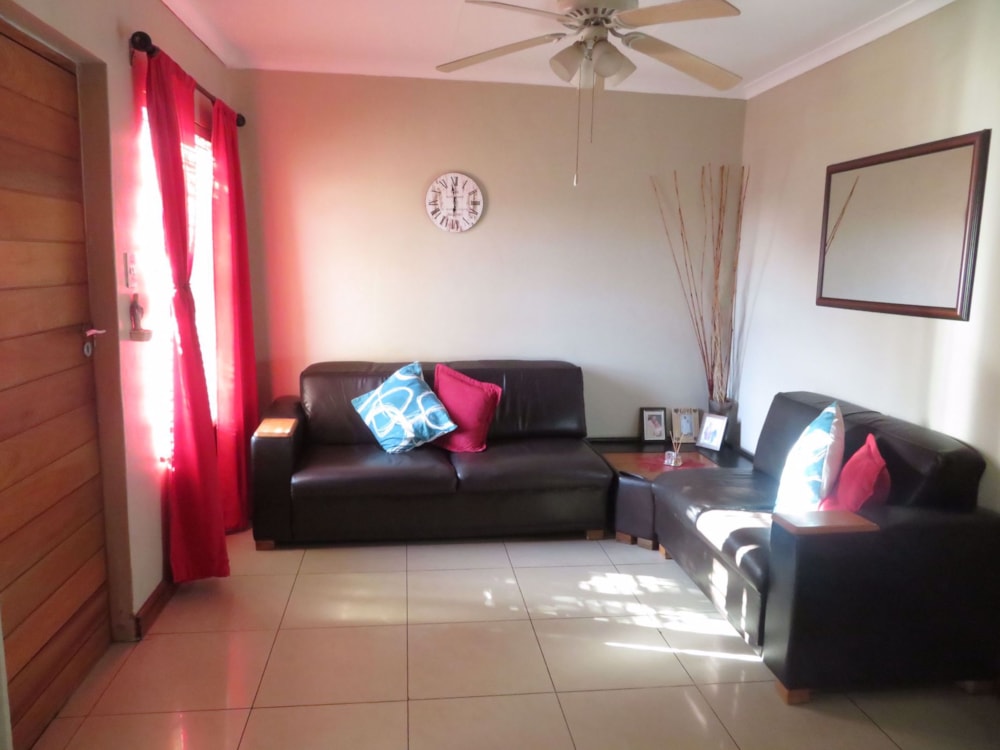 House to rent in Rondevlei Park - 1MN1748736 House to rent in Rondevlei Park - 1MN1748736
