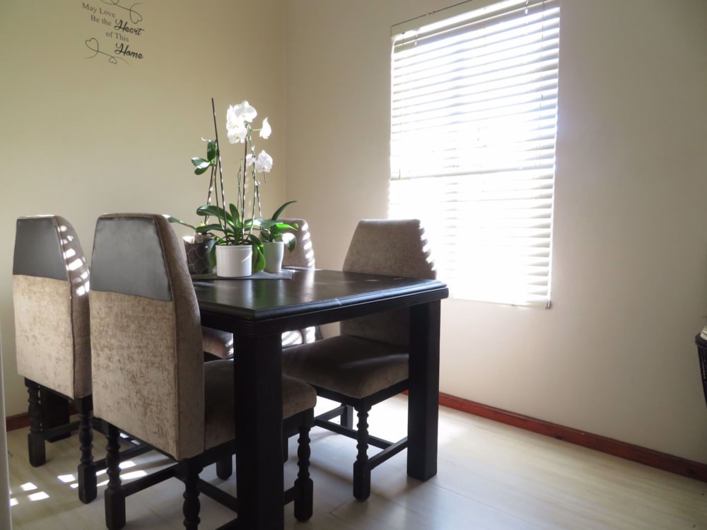 House to rent in Rondevlei Park - 1MN1748736 House to rent in Rondevlei Park - 1MN1748736