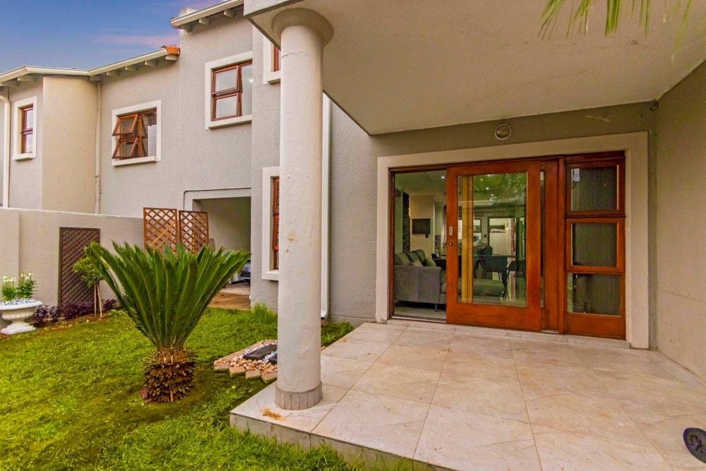 Townhouse for sale in Oaklands, Johannesburg - HP1671729