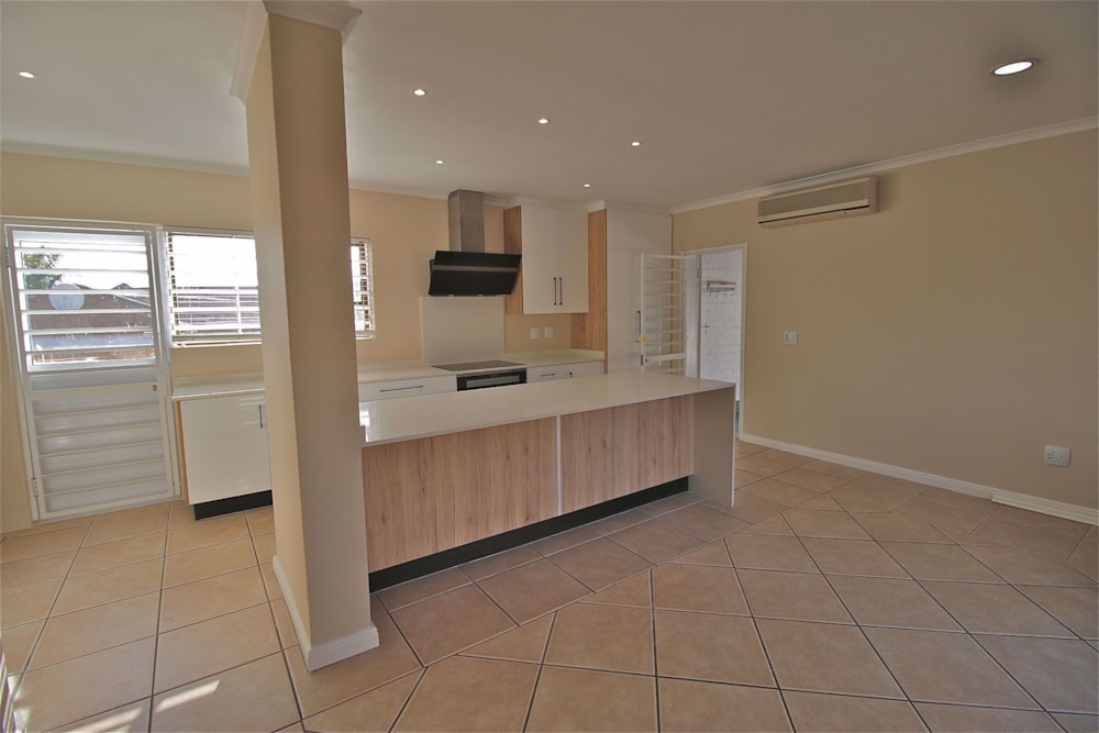 House let in Plattekloof - 1PLA1699890 House let in Plattekloof - 1PLA1699890