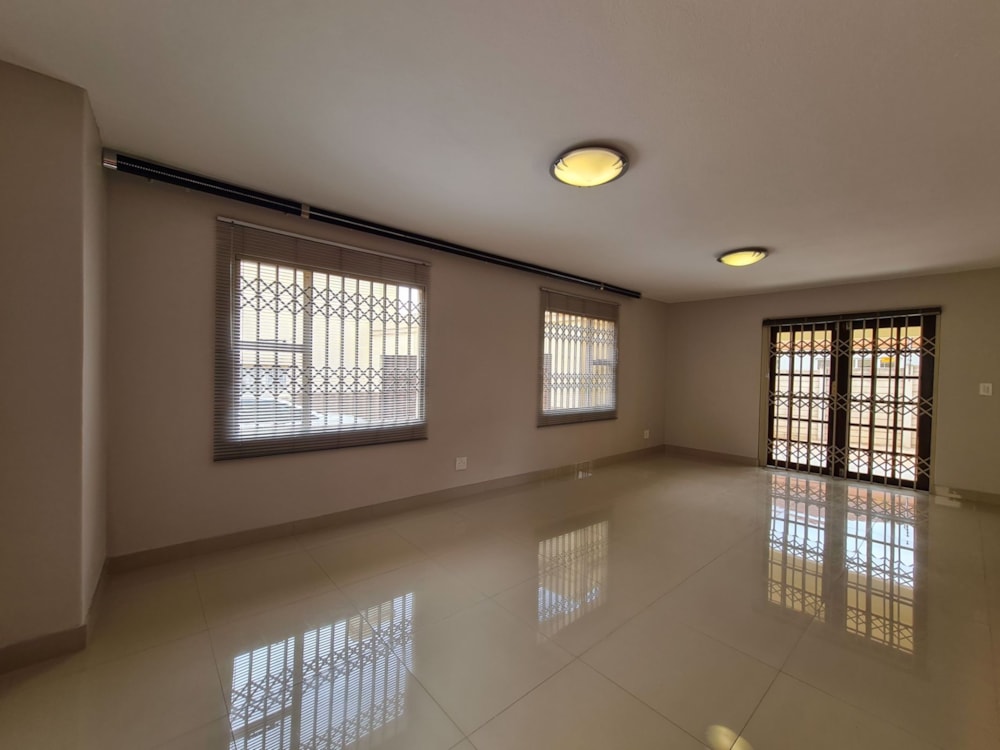 Townhouse to rent in Bendor Park - 1PS1753650 Townhouse to rent in Bendor Park - 1PS1753650