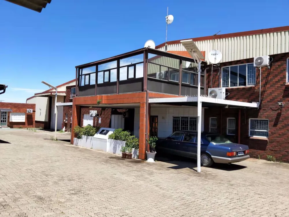 Commercial industrial property for sale in Riverside Industrial - 1NW1556428 Commercial industrial property for sale in Riverside Industrial - 1NW1556428