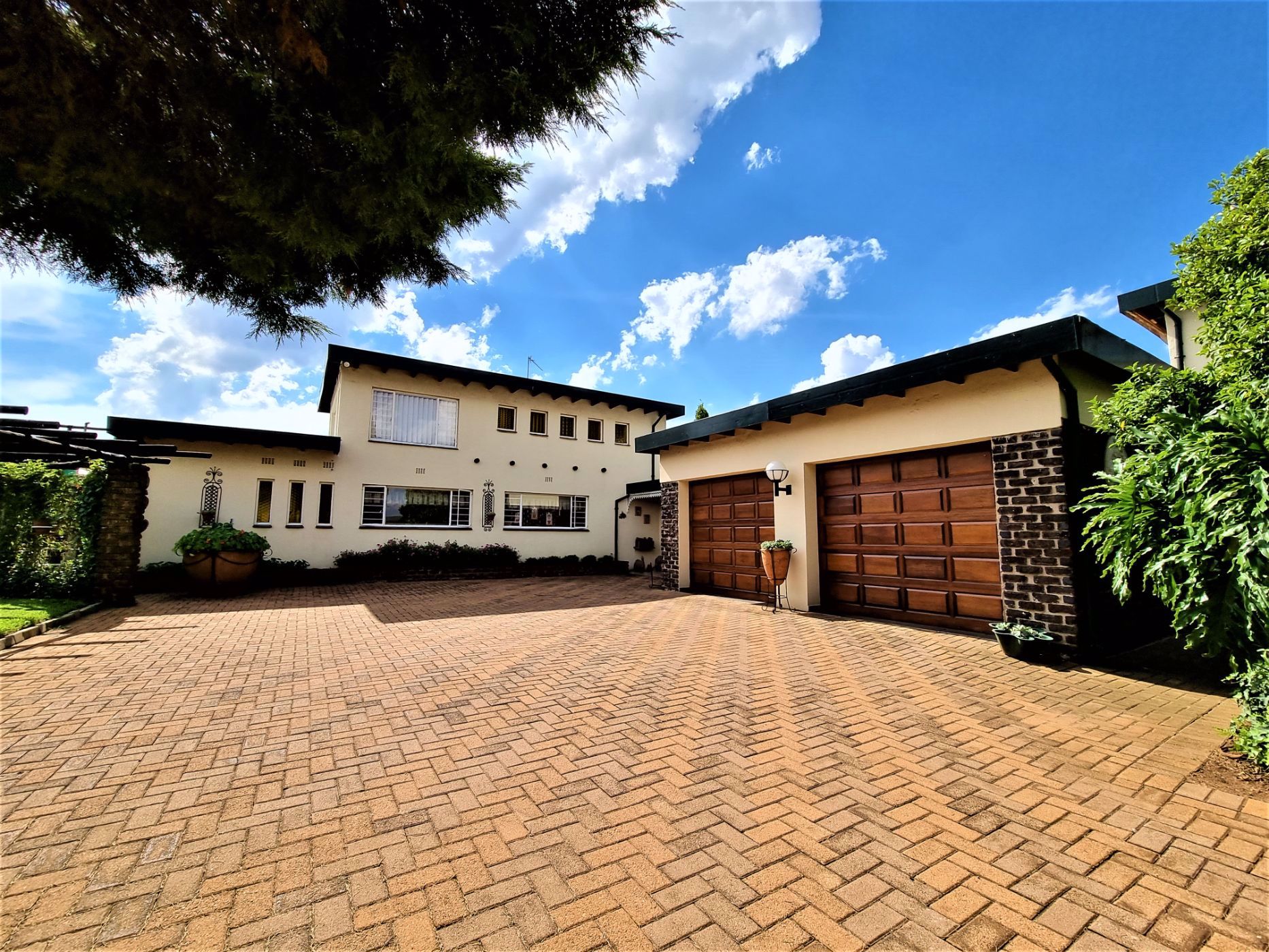 House for sale in Balfour - 1SP1556787