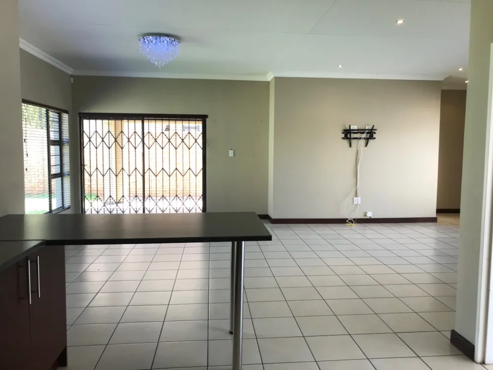 House to rent in Hillcrest, Kimberley - 1KJ1754467