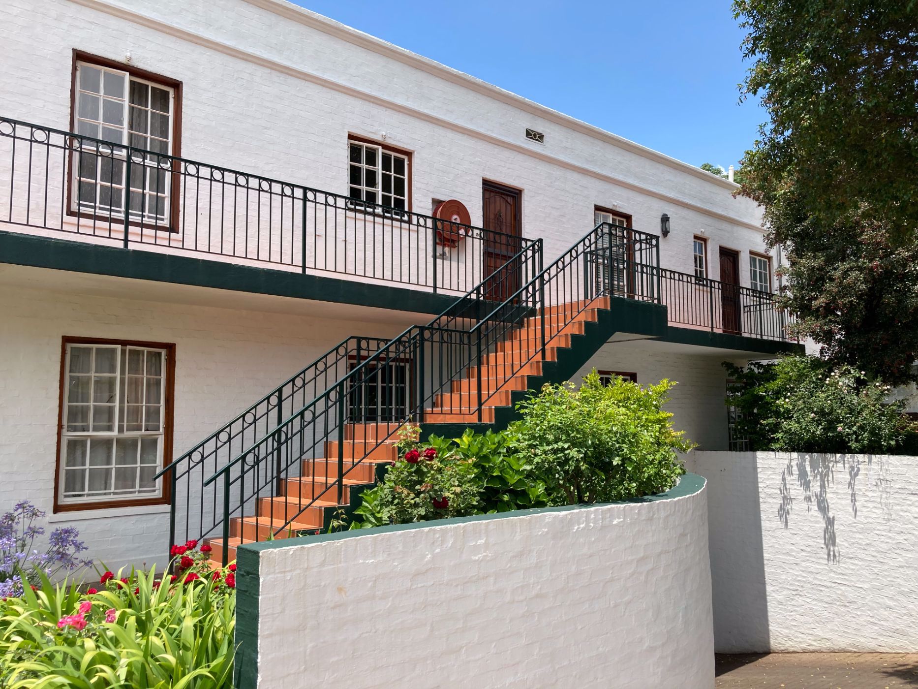 Apartment to rent in Saxonwold - JBL1734847