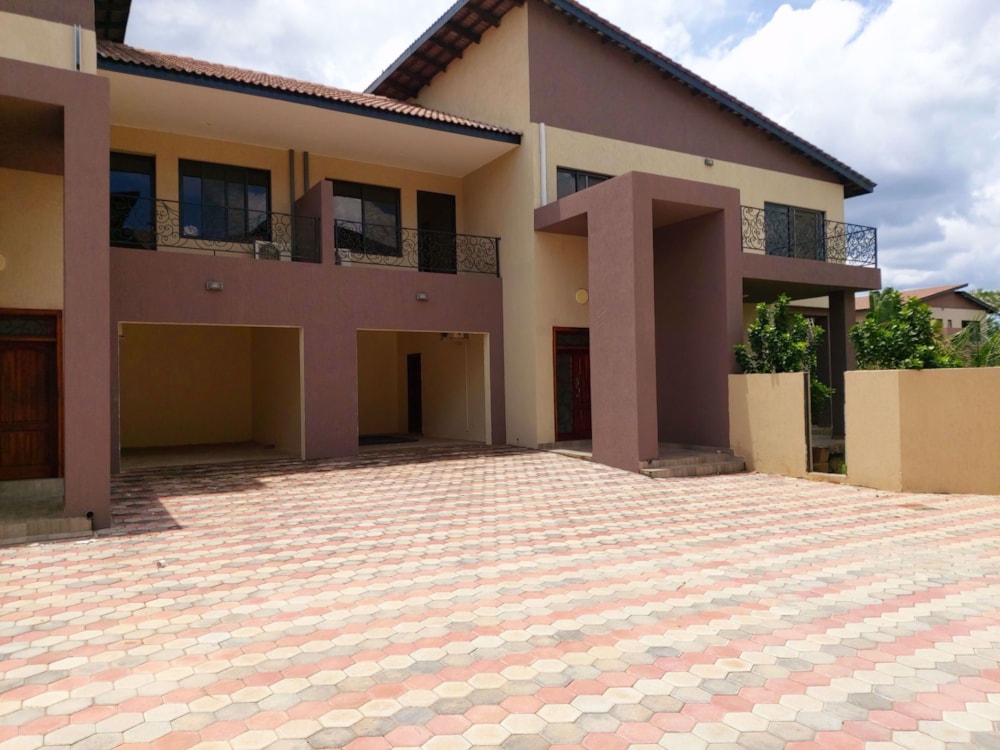 Townhouse to rent in Lilayi, Zambia - 3ZA1704310 Townhouse to rent in Lilayi, Zambia - 3ZA1704310
