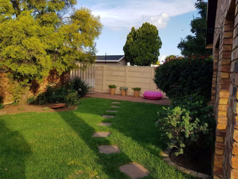 Garden apartment to rent in Selcourt - 1SP1736140