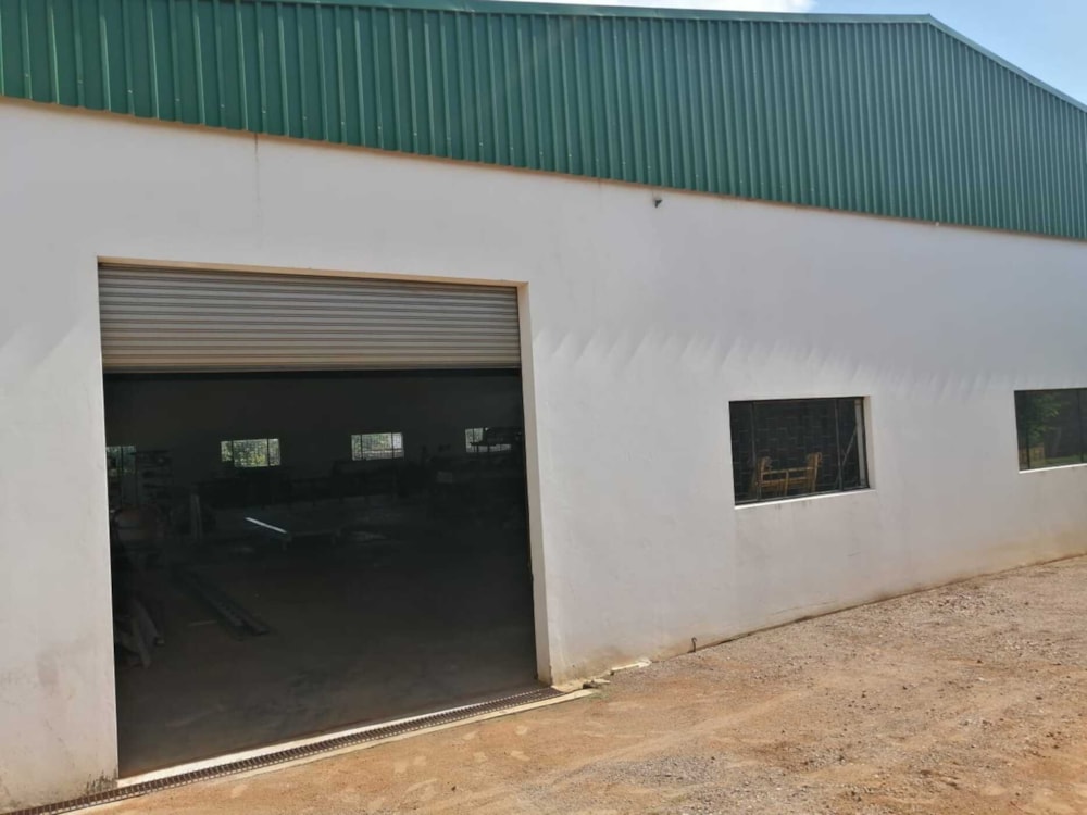 Commercial industrial property for sale in Matola, Mozambique - 3MQ1562403