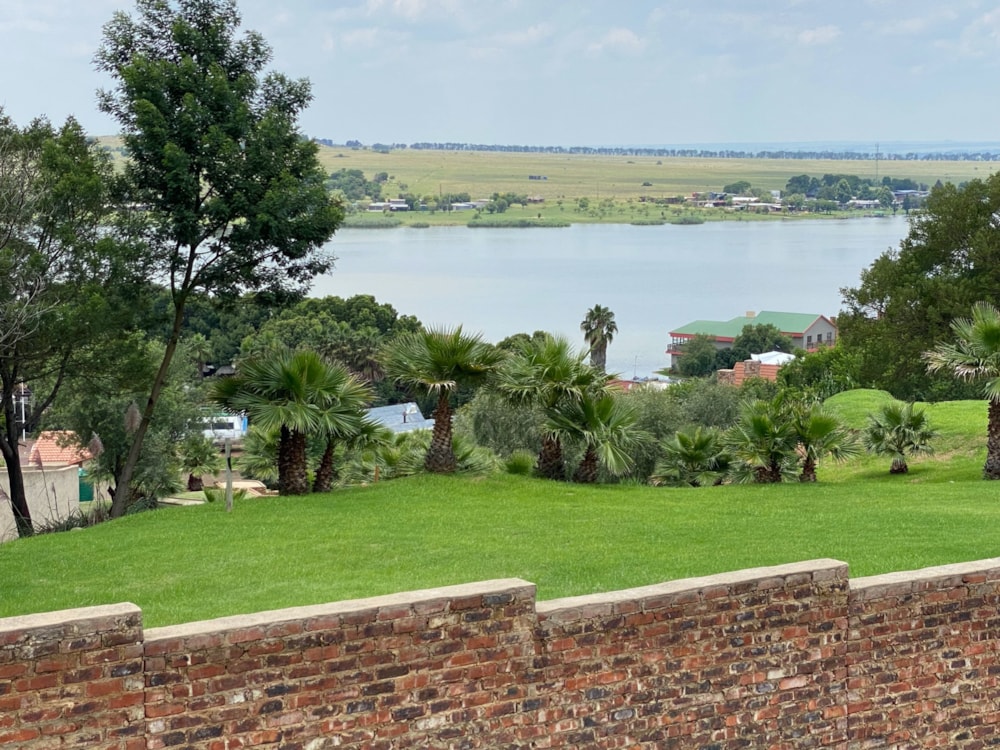 Security estate home for sale in Kungwini Country Estate - PRN1557696