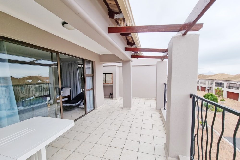 Townhouse to rent in Bloubergstrand - 1TV1713111 Townhouse to rent in Bloubergstrand - 1TV1713111