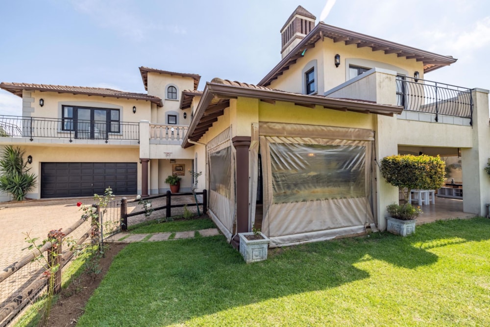 Double-storey house for sale in Plantations Estate - 1KF1558707 Double-storey house for sale in Plantations Estate - 1KF1558707