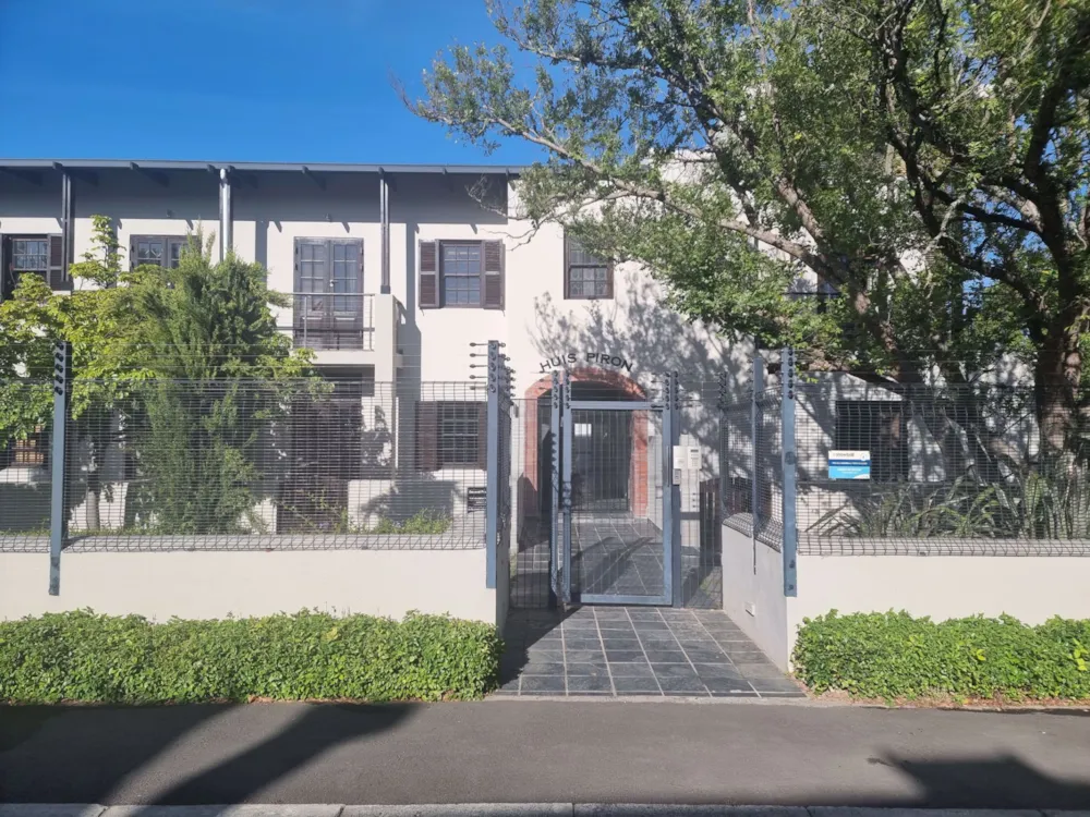Bachelor apartment let in Stellenbosch Central - STL1750695 Bachelor apartment let in Stellenbosch Central - STL1750695