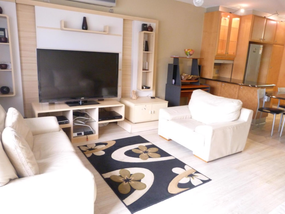 Security complex home to rent in Meer en See - 1RY1728594