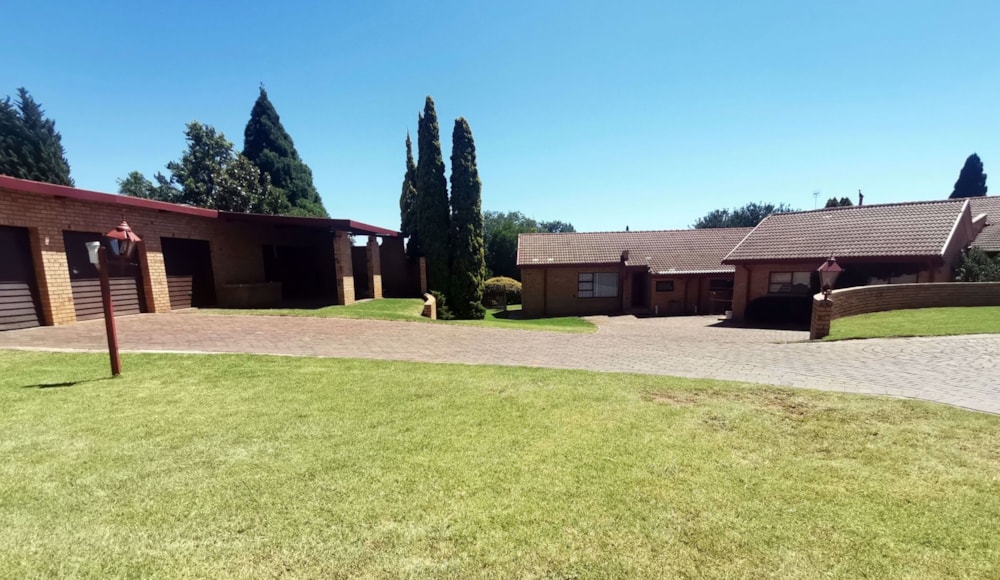 House for sale in Lydenburg (Mashishing) - 1LY1561225 House for sale in Lydenburg (Mashishing) - 1LY1561225