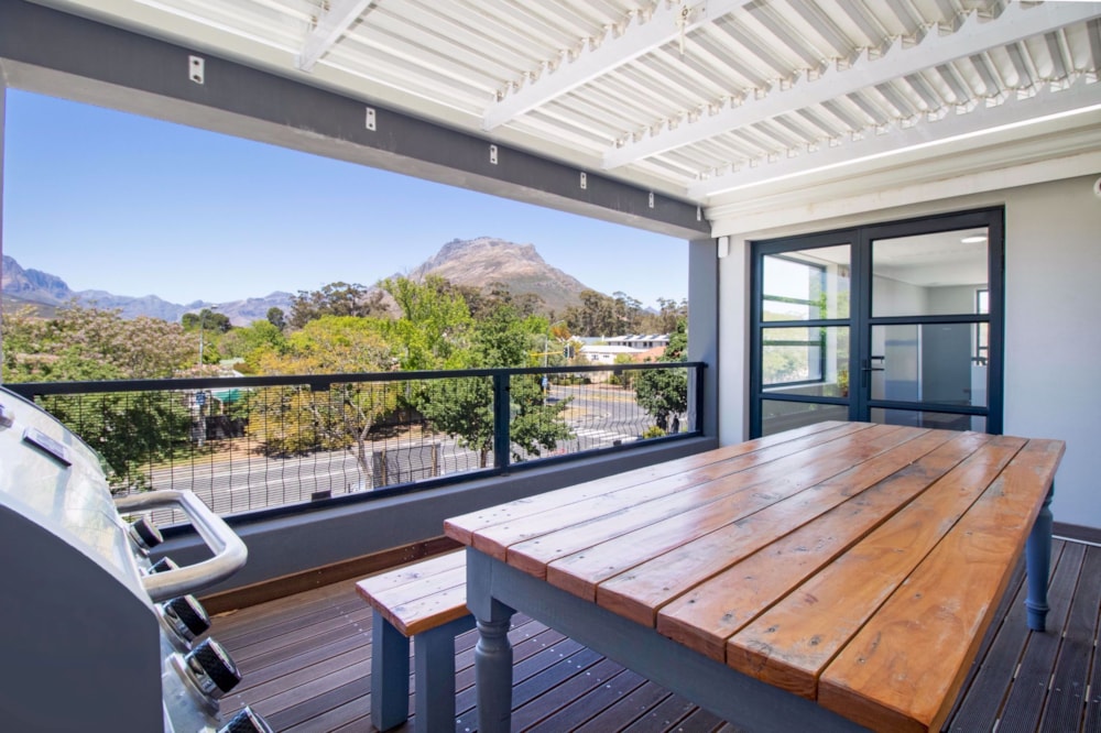 Studio apartment for sale in Stellenbosch Central - ST1720780 Studio apartment for sale in Stellenbosch Central - ST1720780