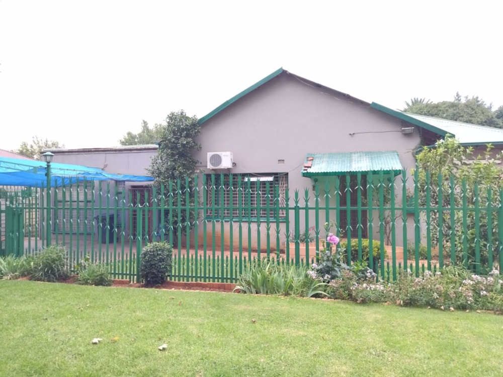 House for sale in Brakpan Central - 1BJ1559223