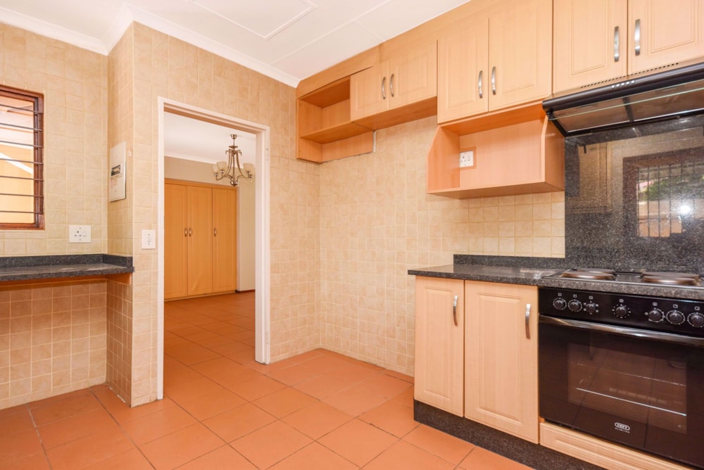 Townhouse let in Douglasdale - FYL1701874 Townhouse let in Douglasdale - FYL1701874