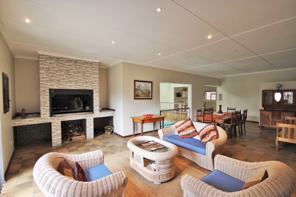 House for sale in Wesbank, Oudtshoorn - 1OU1629431 House for sale in Wesbank, Oudtshoorn - 1OU1629431