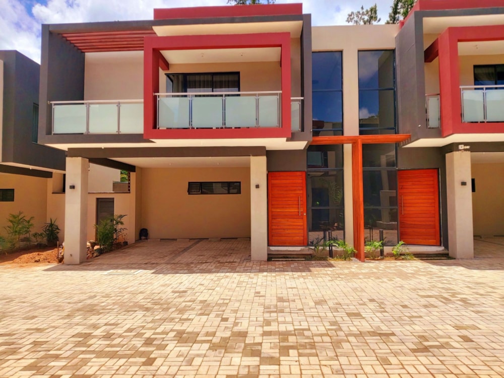Double-storey apartment to rent in Longacres, Zambia - 3ZA1561138