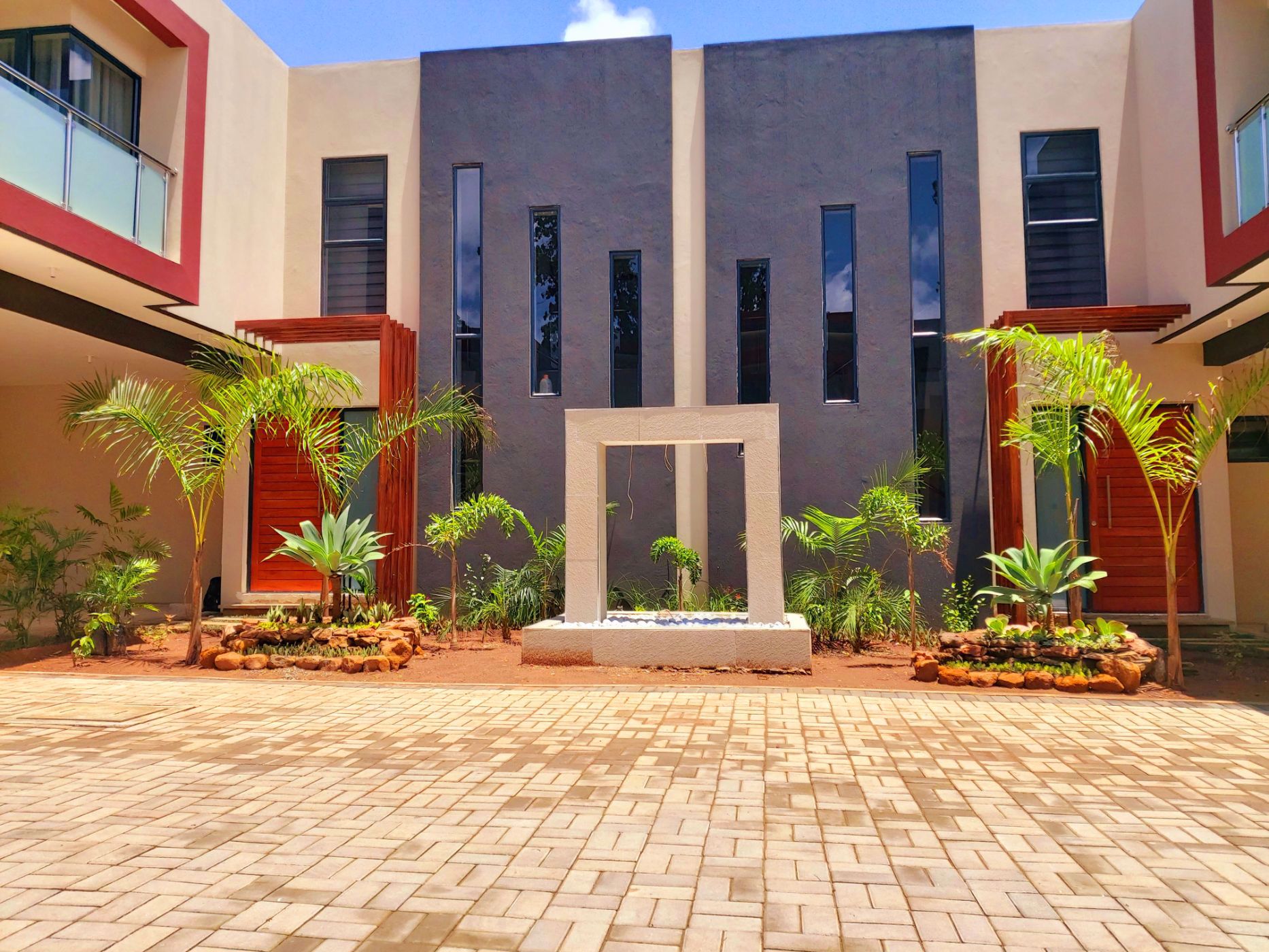 Double-storey apartment to rent in Longacres, Zambia - 3ZA1561138