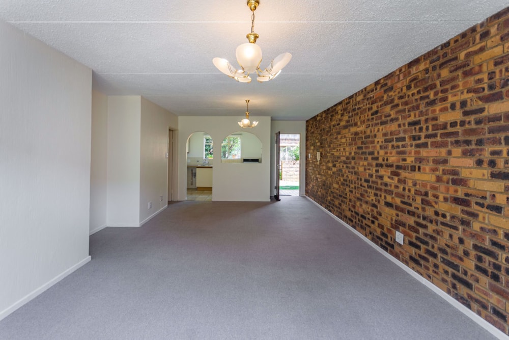 Townhouse sold in Eastleigh - BED1684464 Townhouse sold in Eastleigh - BED1684464