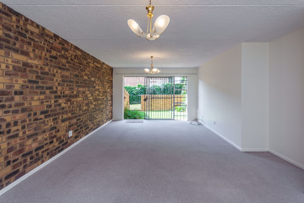 Townhouse sold in Eastleigh - BED1684464 Townhouse sold in Eastleigh - BED1684464