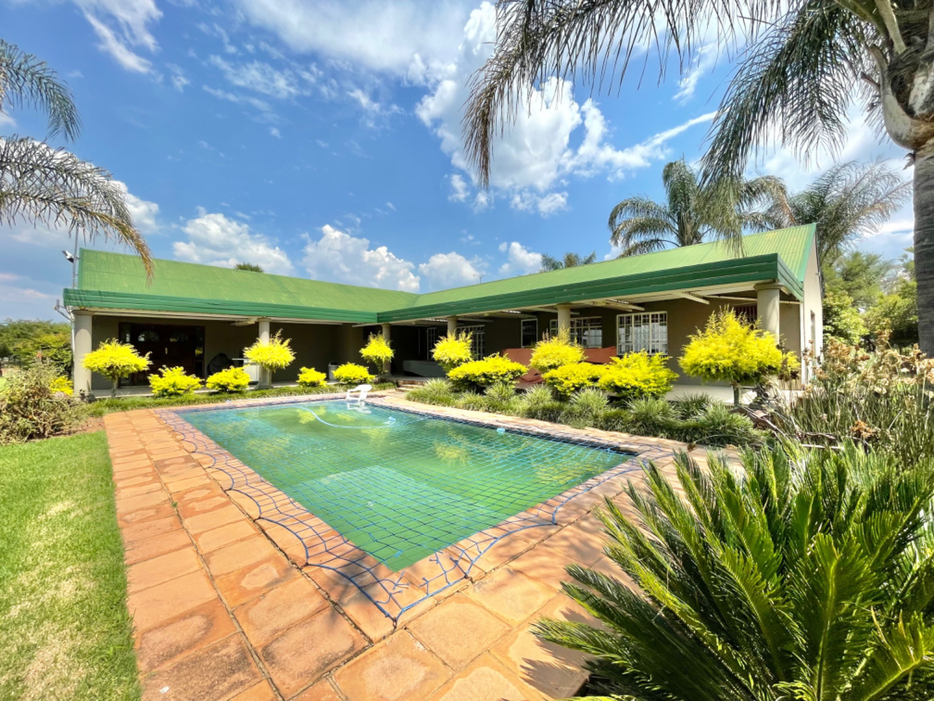 Smallholding for sale in Rietfontein AH, Pretoria East - PT1676540