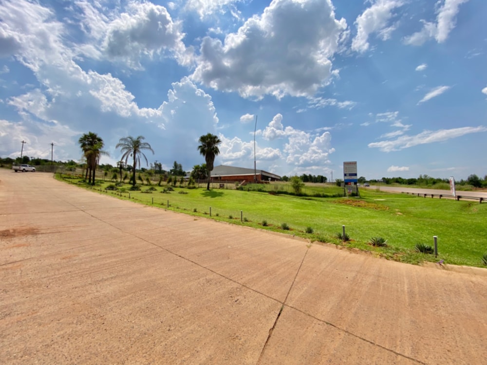 Commercial vacant land for sale in Mooikloof - PT1676046 Commercial vacant land for sale in Mooikloof - PT1676046