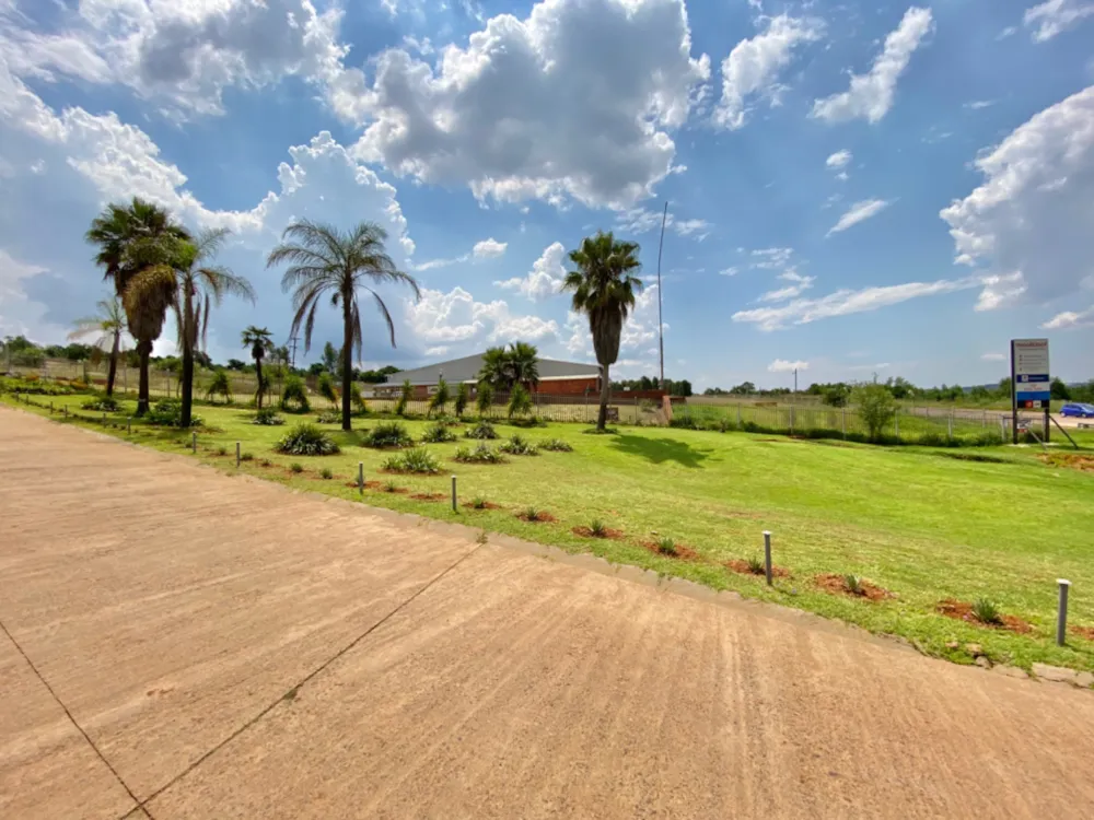 Commercial vacant land for sale in Mooikloof - PT1676046