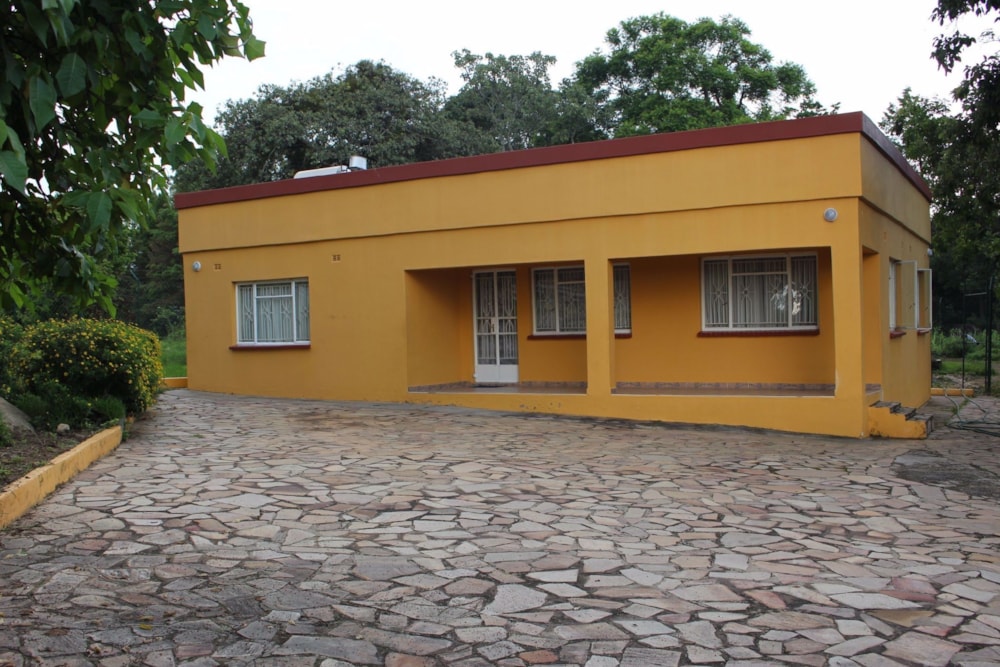 House for sale in Arcturus, Zimbabwe - 3ZB1560561 House for sale in Arcturus, Zimbabwe - 3ZB1560561