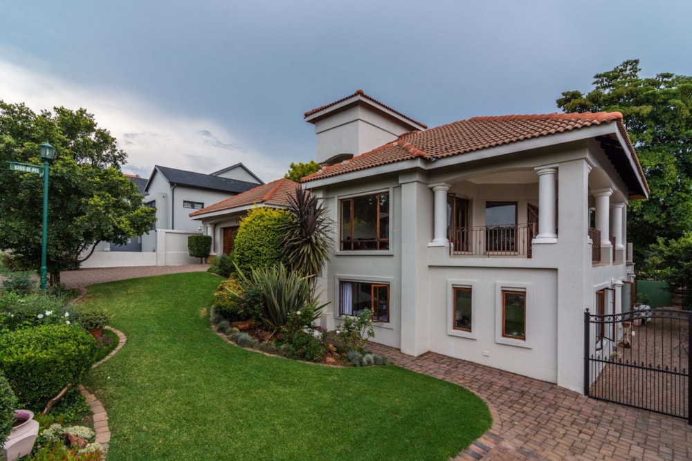 Security estate home let in Featherbrooke Estate - 1KR1701049 Security estate home let in Featherbrooke Estate - 1KR1701049